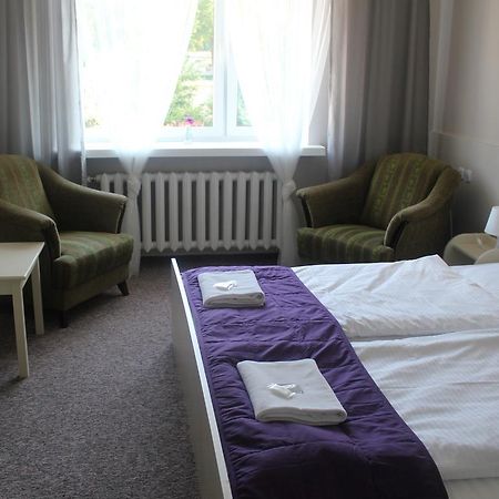 Hotel Pod Debem Zielona Gora  Exterior photo